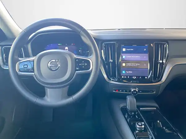 VOLVO V60 (8/21)