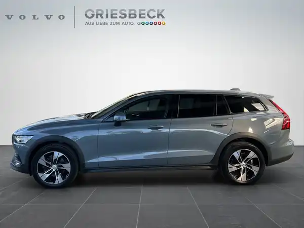 VOLVO V60 (2/18)