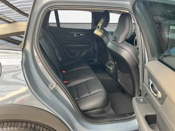 VOLVO V60 (12/18)