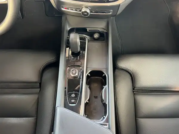 VOLVO V60 (8/18)