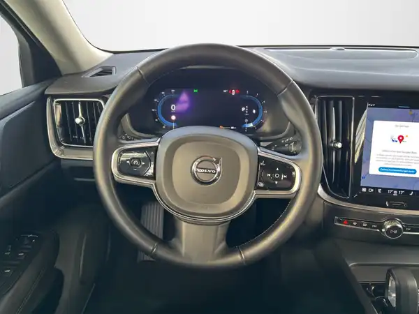 VOLVO V60 (9/18)
