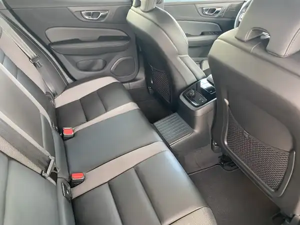 VOLVO V60 (13/21)
