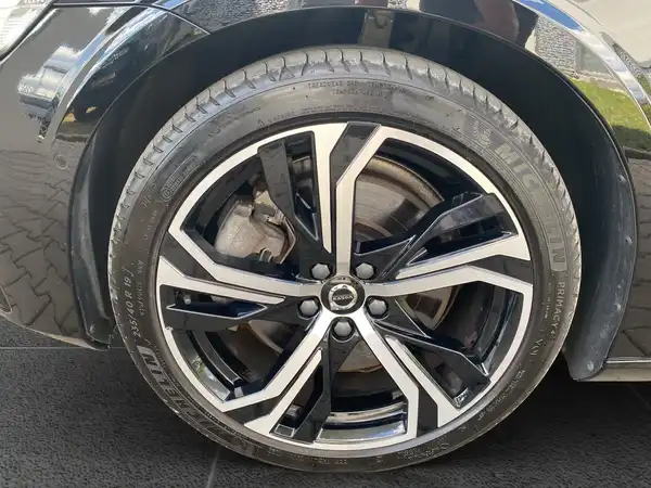 VOLVO V60 (15/21)