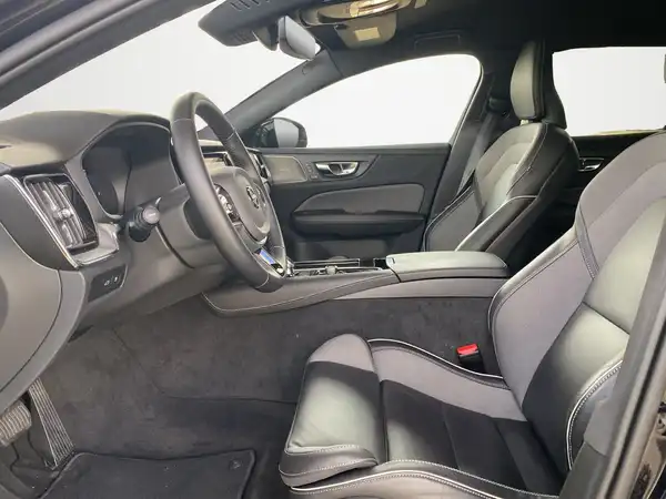 VOLVO V60 (7/21)