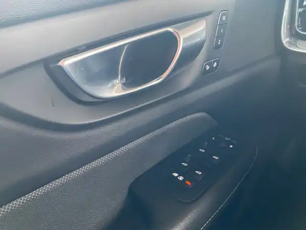 VOLVO V60 (18/18)