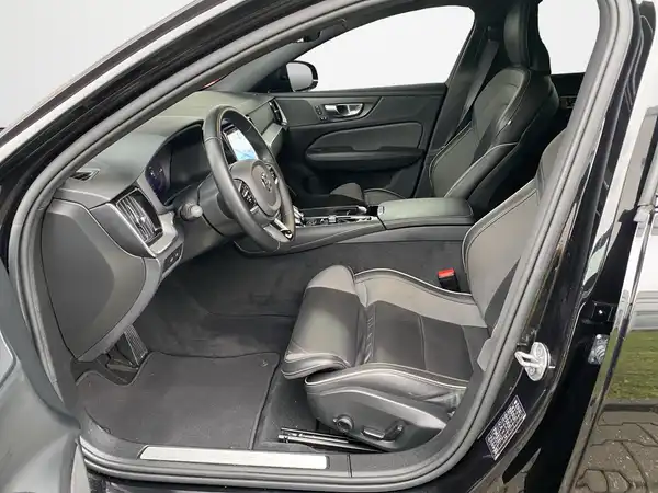 VOLVO V60 (7/22)