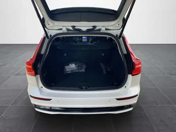 VOLVO V60 (14/22)