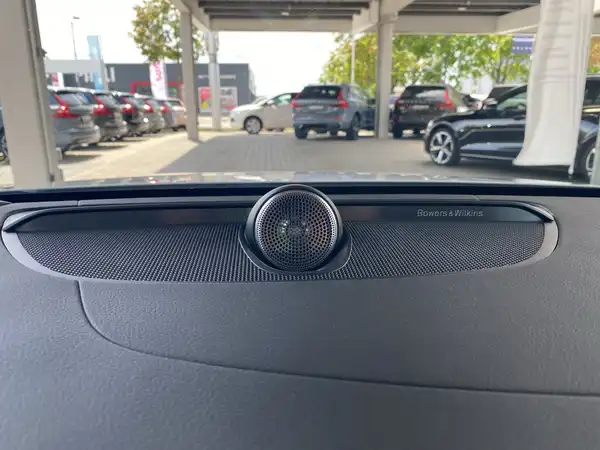 VOLVO V60 (18/22)