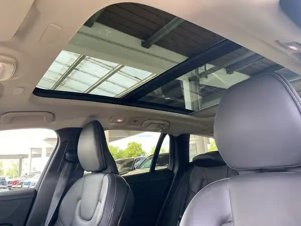 VOLVO V60 (21/22)