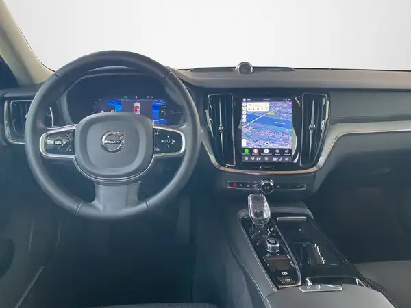VOLVO V60 (8/22)