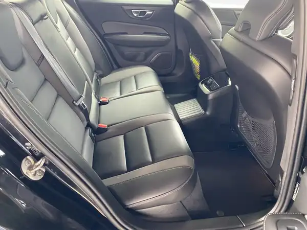 VOLVO V60 (13/22)
