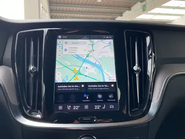 VOLVO V60 (18/22)