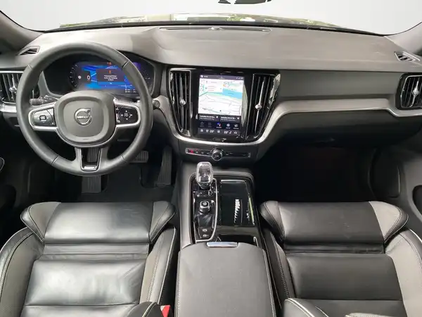 VOLVO V60 (8/22)