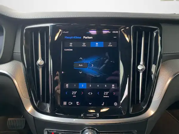 VOLVO V60 (12/24)