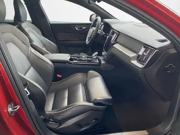VOLVO V60 (13/24)