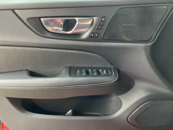 VOLVO V60 (18/24)