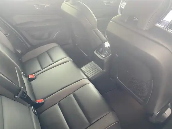 VOLVO V60 (13/21)