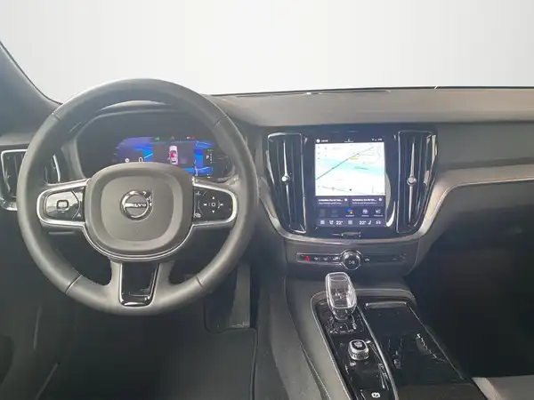 VOLVO V60 (8/21)