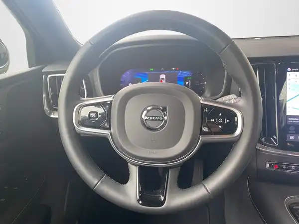 VOLVO V60 (10/21)
