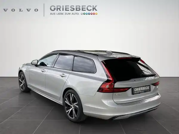 VOLVO V90 (3/23)