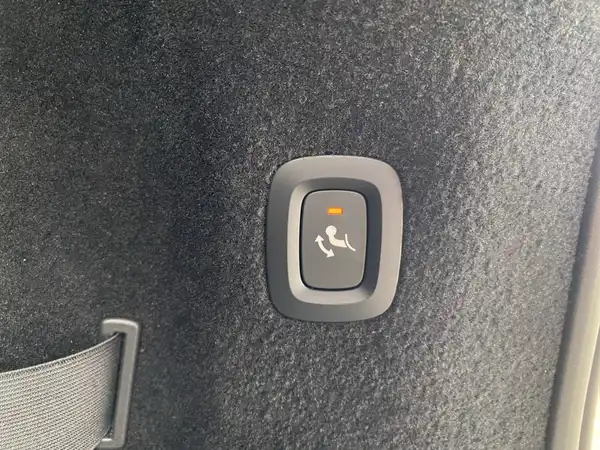 VOLVO V90 (22/23)