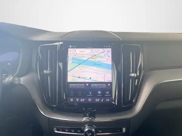 VOLVO XC60 (11/22)