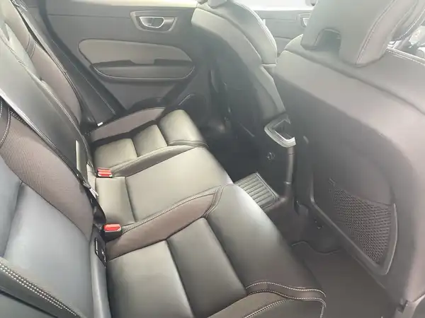VOLVO XC60 (13/22)
