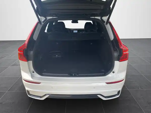 VOLVO XC60 (14/22)