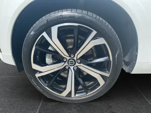 VOLVO XC60 (15/22)