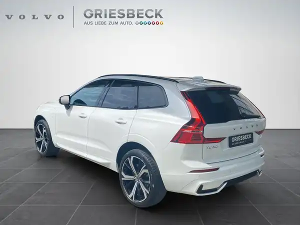 VOLVO XC60 (3/22)