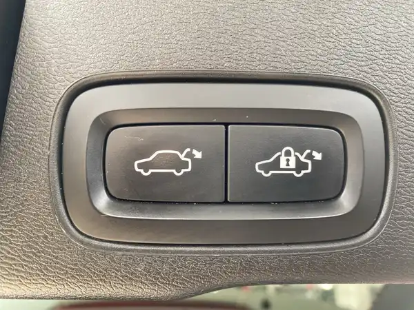 VOLVO XC60 (22/22)