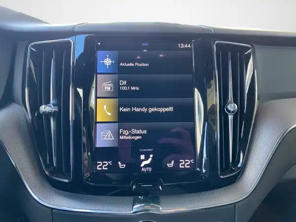 VOLVO XC60 (12/24)