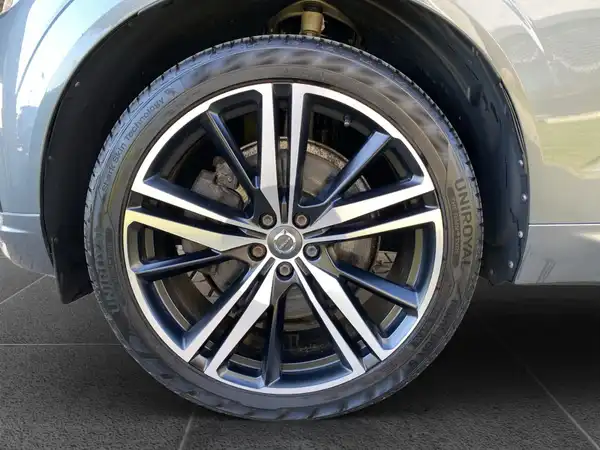 VOLVO XC60 (16/24)