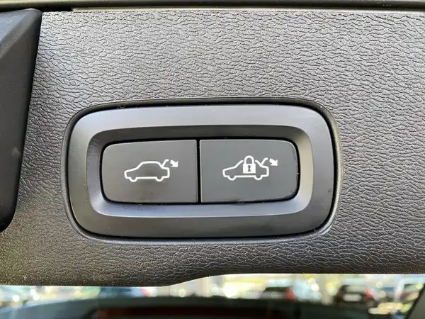 VOLVO XC60 (24/24)
