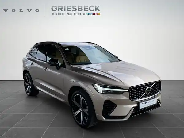 VOLVO XC60 (6/22)