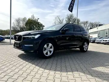VOLVO XC60 (1/28)