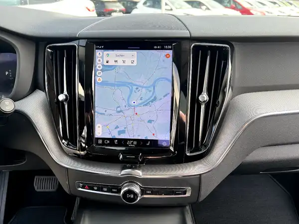 VOLVO XC60 (26/28)