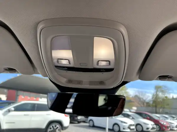 VOLVO XC60 (28/28)