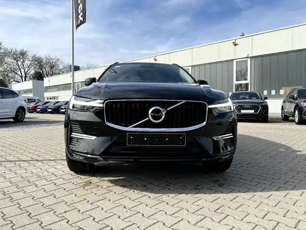VOLVO XC60 (6/28)