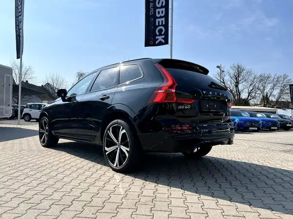 VOLVO XC60 (2/27)