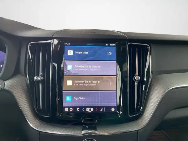 VOLVO XC60 (11/23)