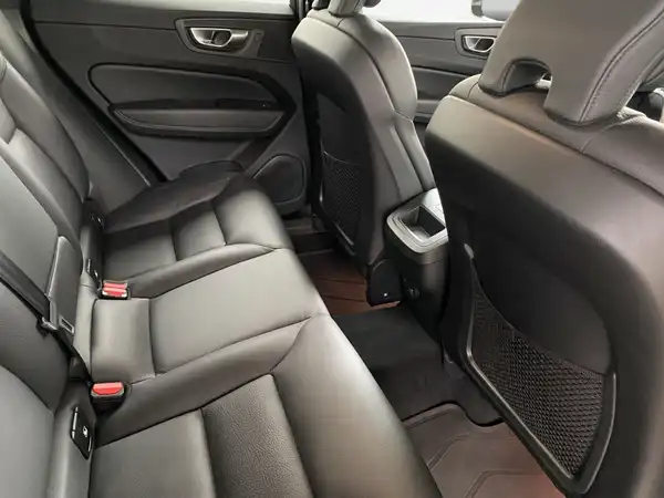 VOLVO XC60 (13/23)