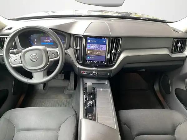 VOLVO XC60 (8/20)
