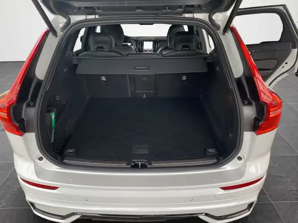 VOLVO XC60 (14/22)
