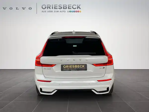 VOLVO XC60 (4/22)