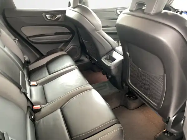 VOLVO XC60 (13/21)