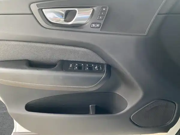 VOLVO XC60 (17/21)