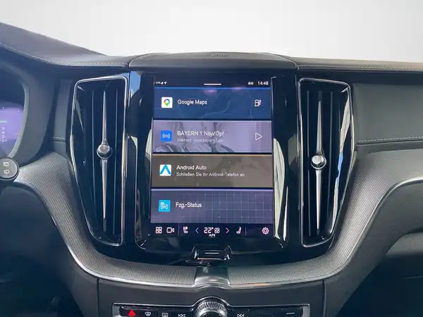 VOLVO XC60 (11/23)