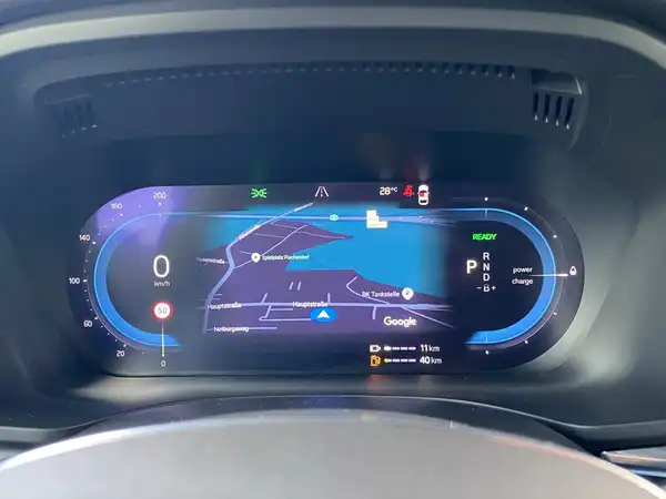 VOLVO XC60 (16/23)