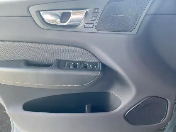 VOLVO XC60 (17/23)